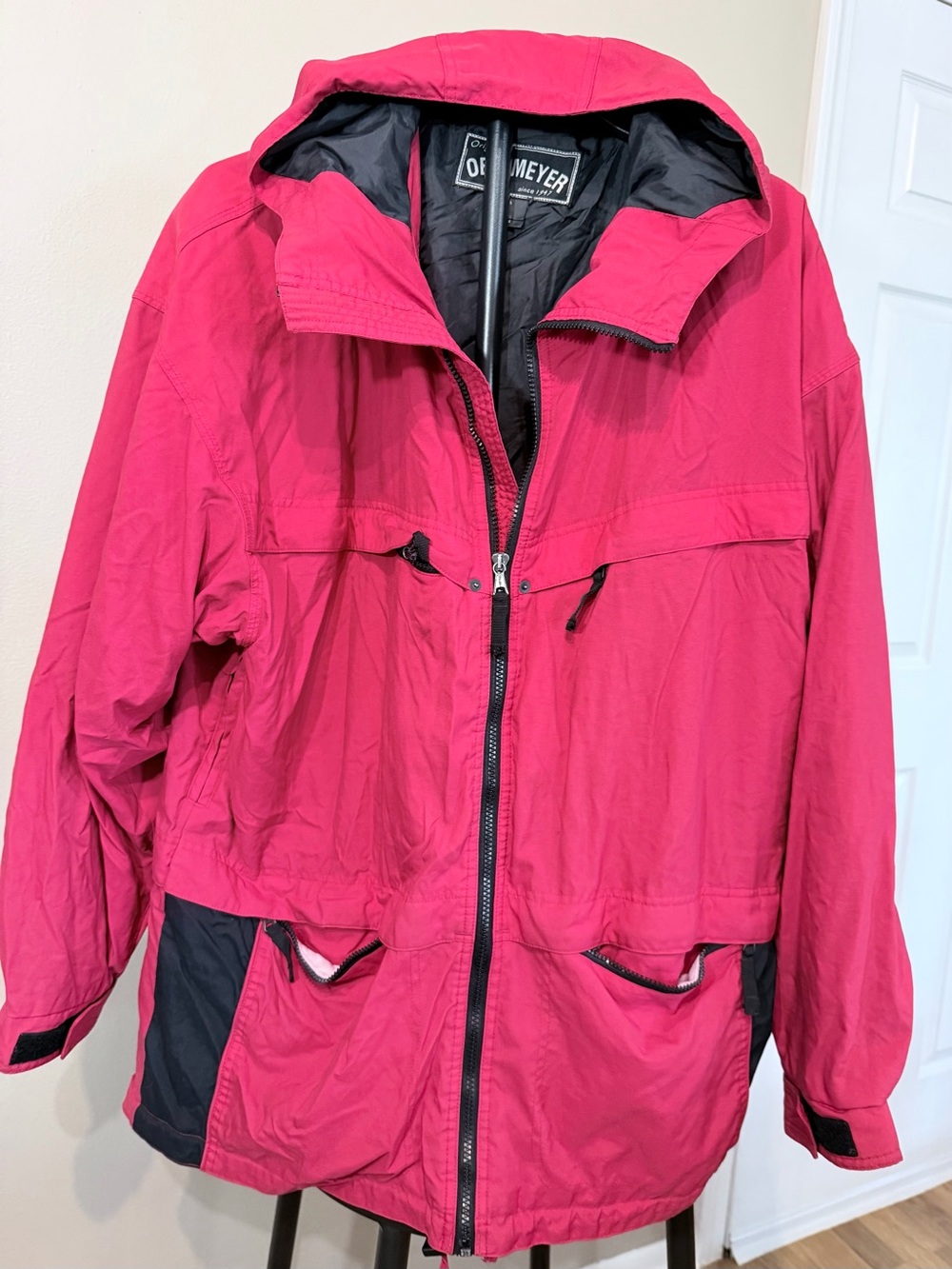 Vintage Obermeyer Men's Ski Jacket in red and black, size L